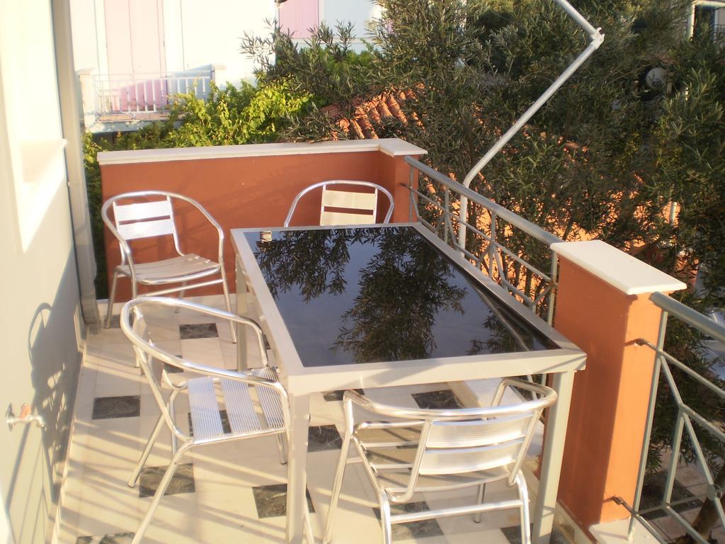 Irini Apartments Anaxos Room photo