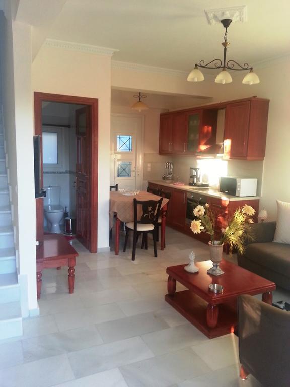 Irini Apartments Anaxos Room photo