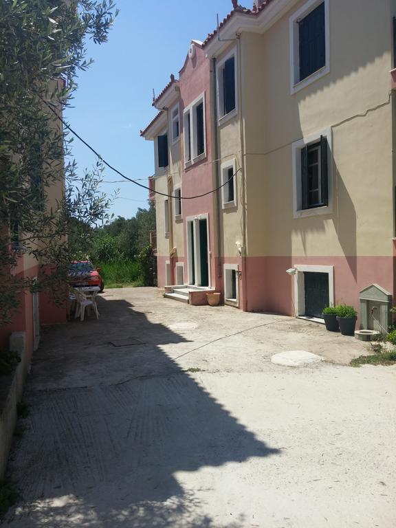 Irini Apartments Anaxos Exterior photo